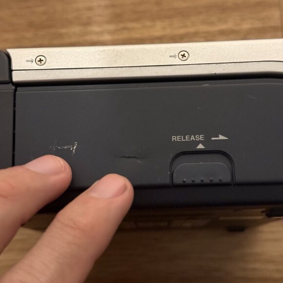 Sony GV-D1000 Digital Video Cassette Recorder - SOLD FOR PARTS UNTESTED AS IS!! - Picture 13 of 16